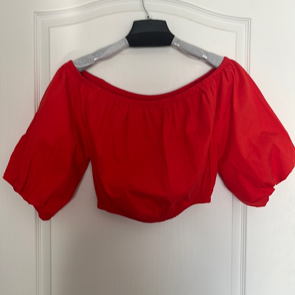 Forever 21 Off the Shoulder Red Crop Top Size Small